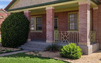 Porch*